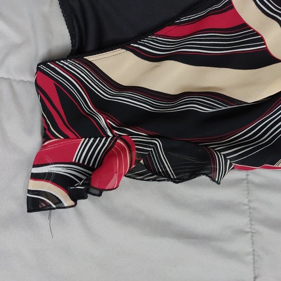 ABSTRACT DESIGN - Picture 2 of 4